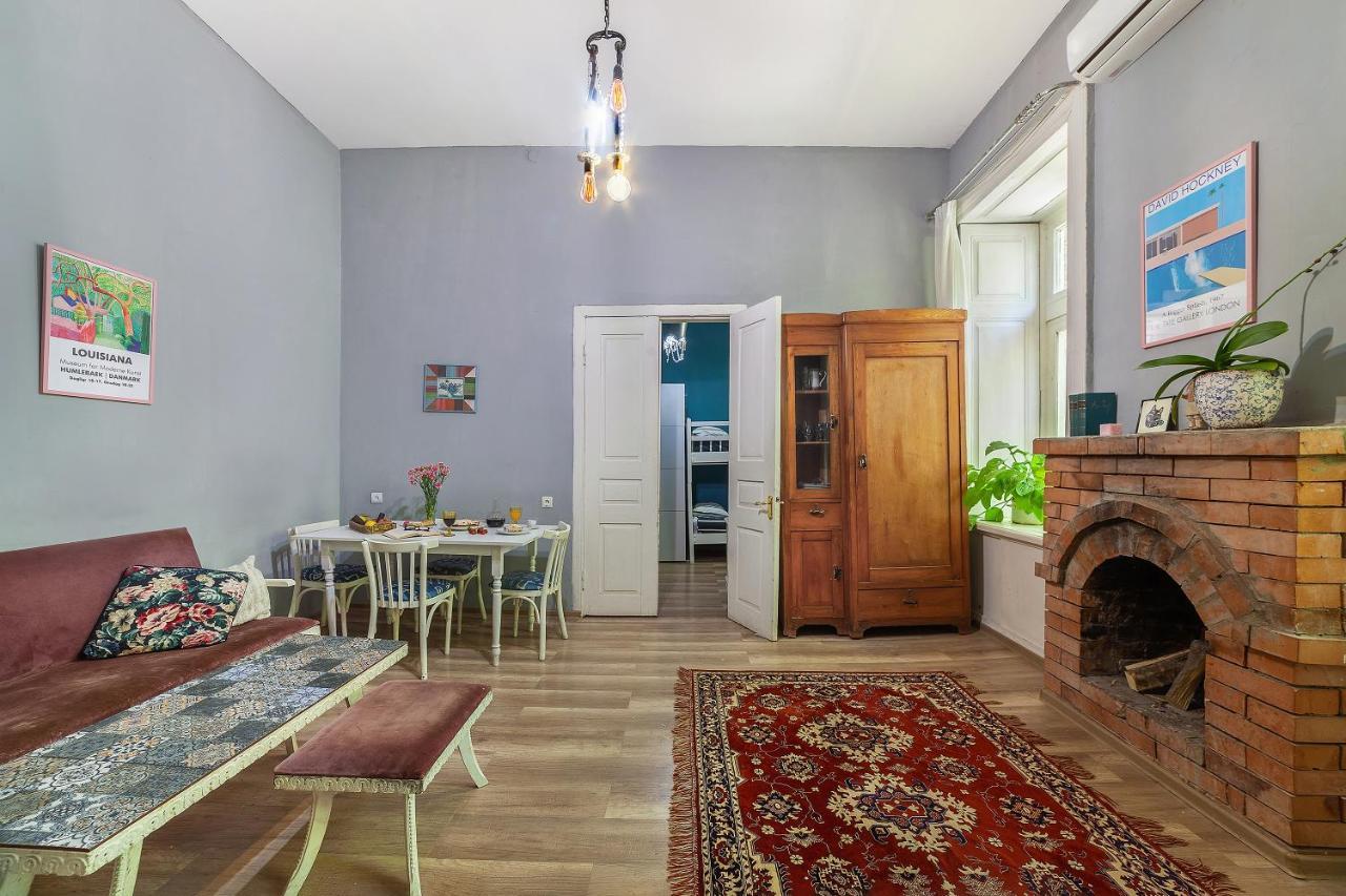 Hostel Indie Mindie Tbilisi Esterno foto