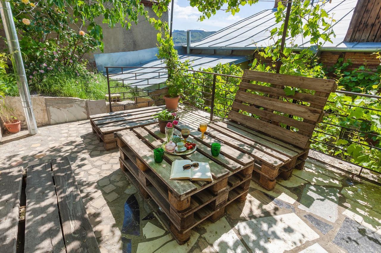 Hostel Indie Mindie Tbilisi Esterno foto